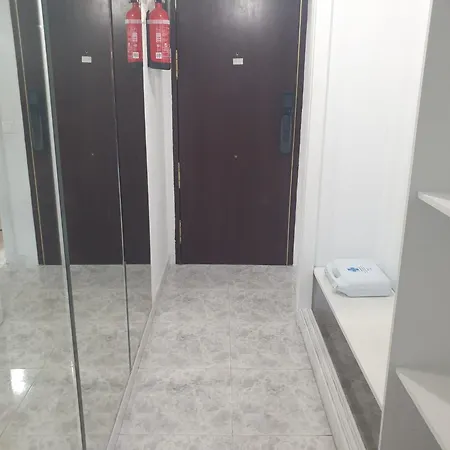 Beachside Comfort Family-friendly With Modern Amenities No1 Apartment Fuengirola