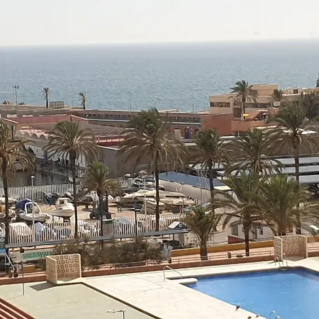 Apartment Beachside Comfort Family-friendly With Modern Amenities No1 Fuengirola